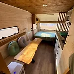 Alojamiento Unico Con Jacuzzi Camping *