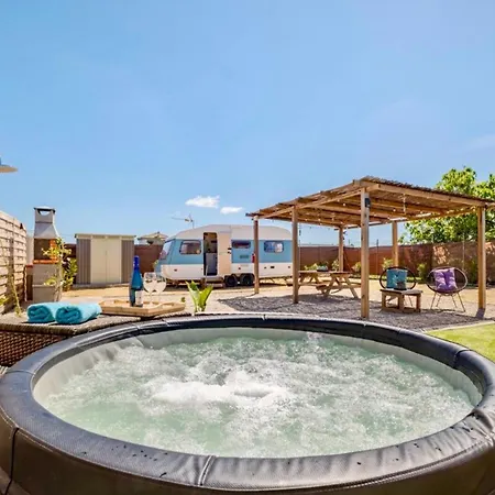 Кемпинг Unico Con Jacuzzi